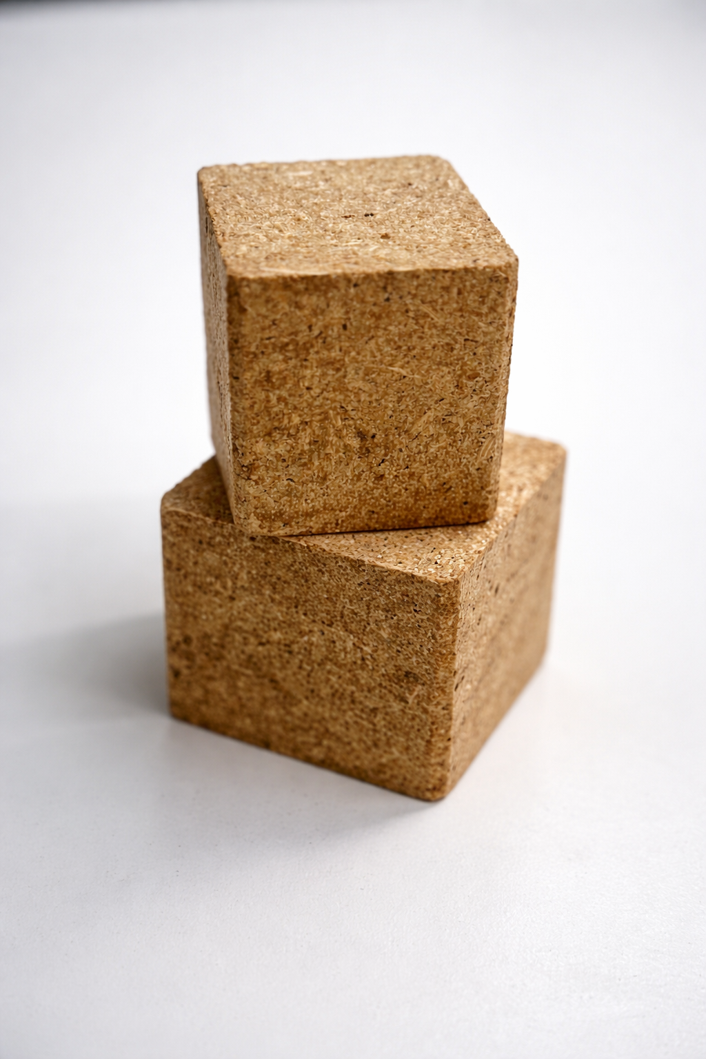 Medinės kaladėlės 85x70x70 mm #BL-4